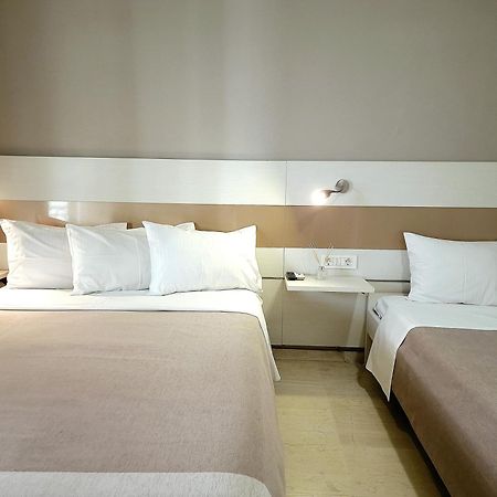 איגומניטסה Paradosi Apartments מראה חיצוני תמונה