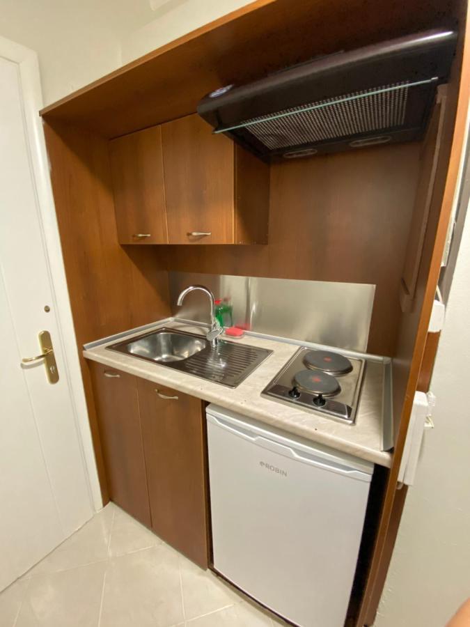 איגומניטסה Paradosi Apartments מראה חיצוני תמונה
