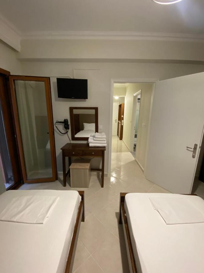 איגומניטסה Paradosi Apartments מראה חיצוני תמונה