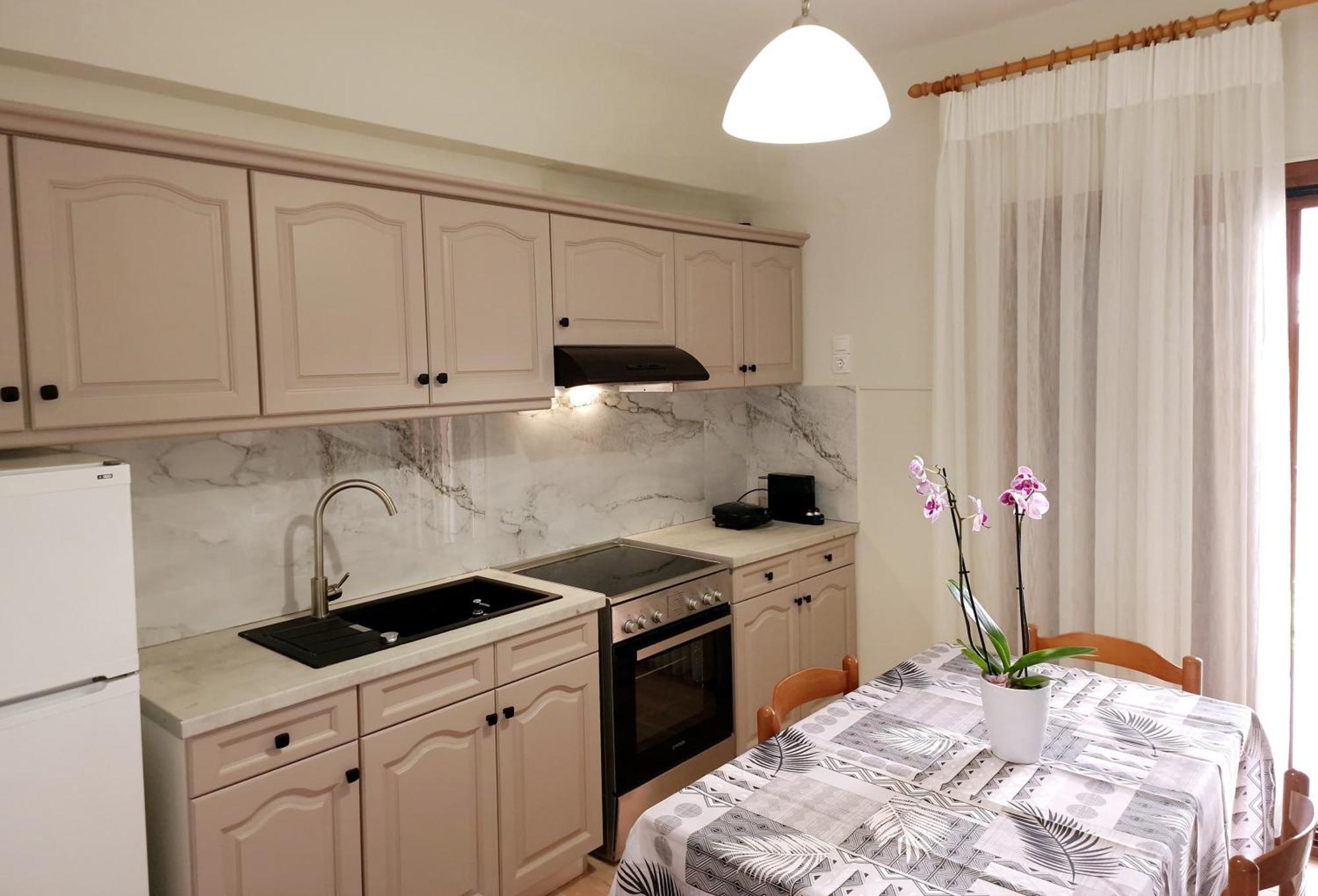 איגומניטסה Paradosi Apartments מראה חיצוני תמונה