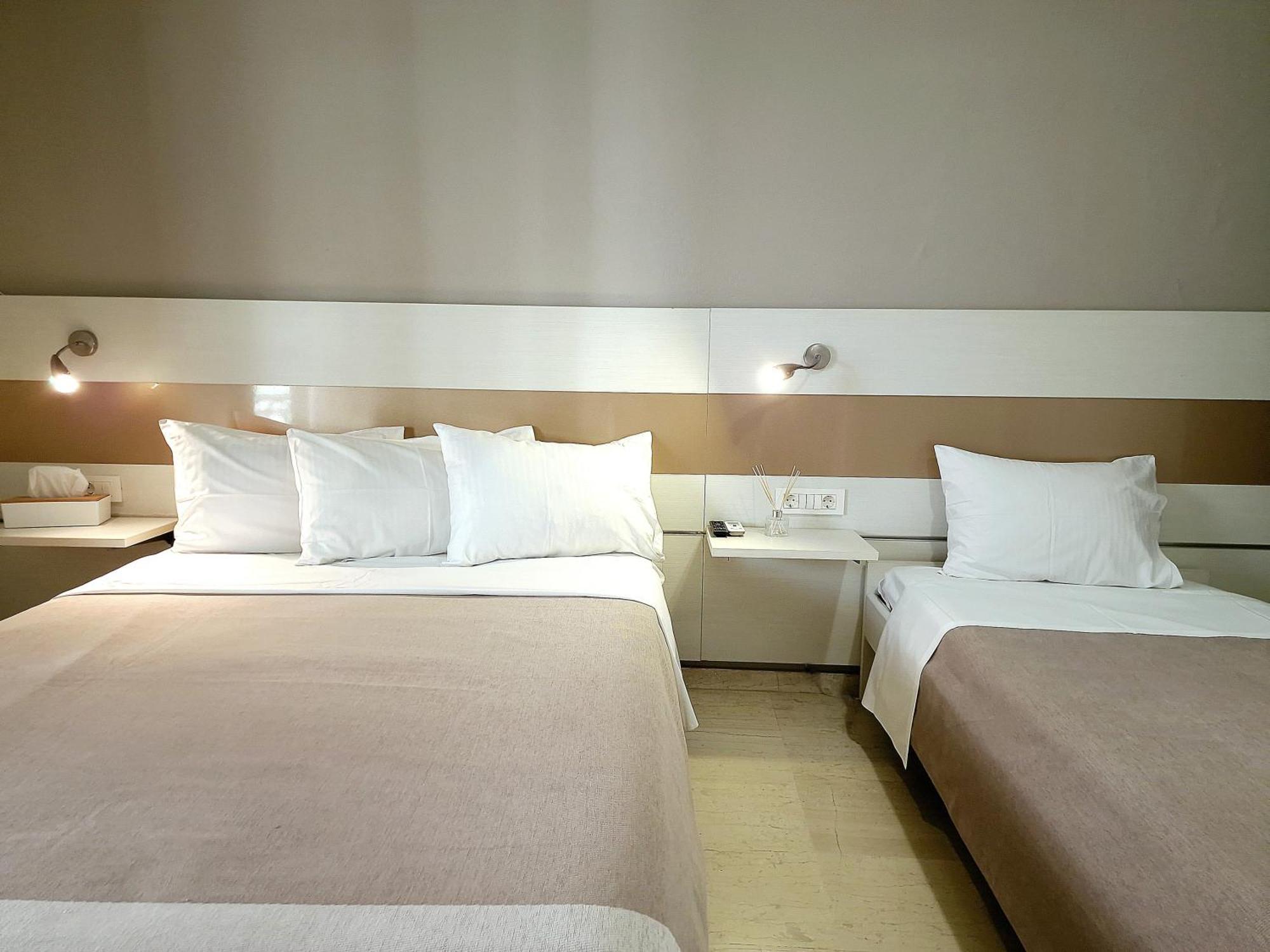 איגומניטסה Paradosi Apartments מראה חיצוני תמונה